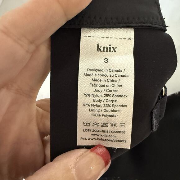 Knix WINGWOMAN CONTOUR BRA Size 3 Black STARGAZER Celestial Print Wireless NEW - Picture 10 of 10